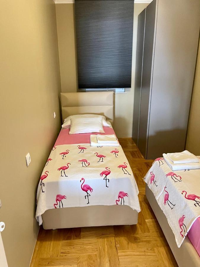 Apartments Prestige Петрчане Екстер'єр фото