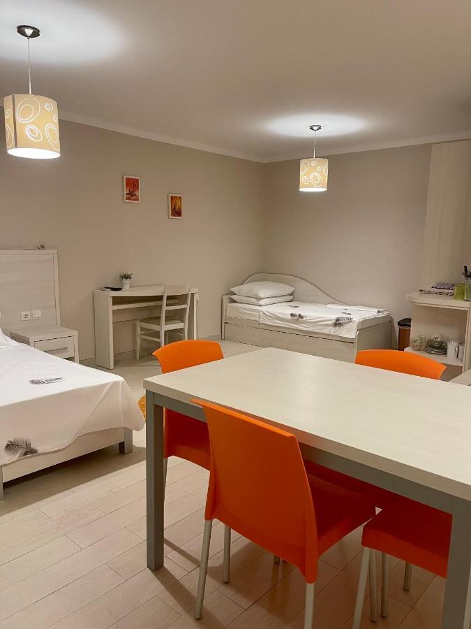 Apartments Prestige Петрчане Екстер'єр фото