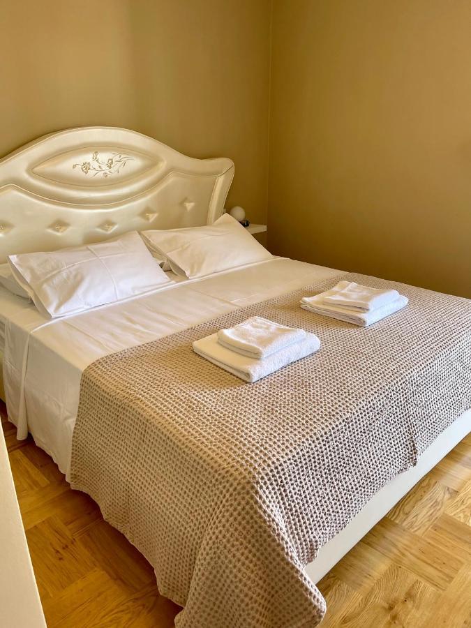Apartments Prestige Петрчане Екстер'єр фото