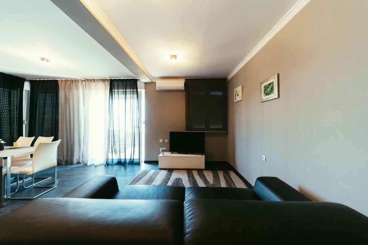 Apartments Prestige Петрчане Екстер'єр фото