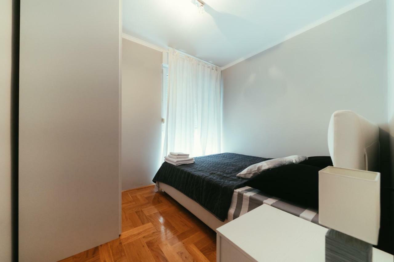 Apartments Prestige Петрчане Екстер'єр фото
