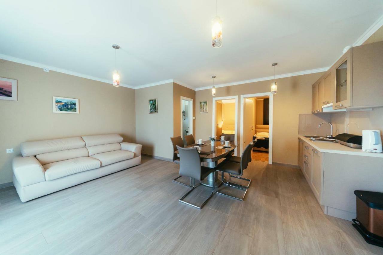 Apartments Prestige Петрчане Екстер'єр фото